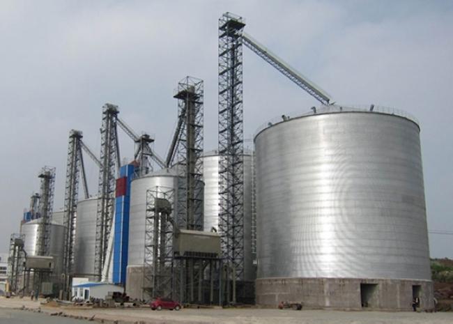 大安镇大型钢板库构造参数及水泥储存质量